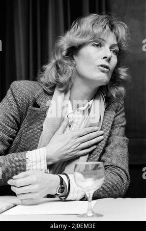 Vanessa Redgrave und Bruder Corin Redgrave hielten eine Pressekonferenz ab, um ihre Pläne zu skizzieren, nachdem sie ihre Verleumdungsklage gegen den Beobachter verloren hatten. 10.. November 1978. Stockfoto