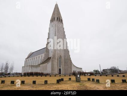 Berühmte Kirche von Hallgrimskirkja in Reykjavik, Island Stockfoto