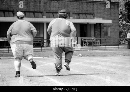 Jogger-Nauts: John Robinson Sportautor mit Colin Taylor beim Joggen im Battersea Park. 1979 78.-2550-012. Mai Stockfoto