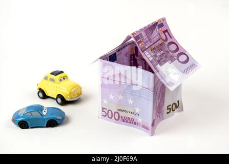 Haus mit 500 Euro-Banknoten Stockfoto