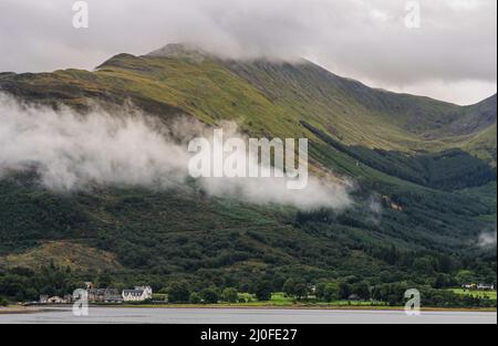 Schottische Berglandschaft in Fort Williams im schottischen Glencoe-Gebiet Stockfoto