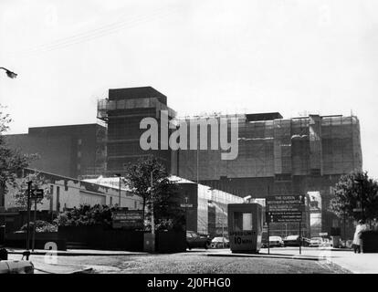 Royal Hospital for Sick Children, Yorkhill, Glasgow, Schottland, 18.. Mai 1980. Bedenken bezüglich der baulichen Integrität der Hauptsäulen können dazu führen, dass die oberen zwei Stockwerke aus Sicherheitsgründen entfernt werden. Stockfoto