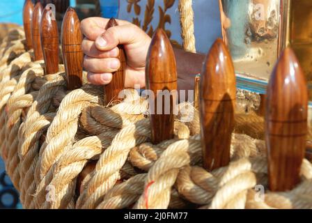 Yacht-Seile und Taue Stockfoto