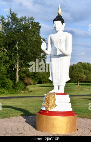 Lao Buddha Ariyamedtaram Tempel in Morris, Connecticut Stockfoto