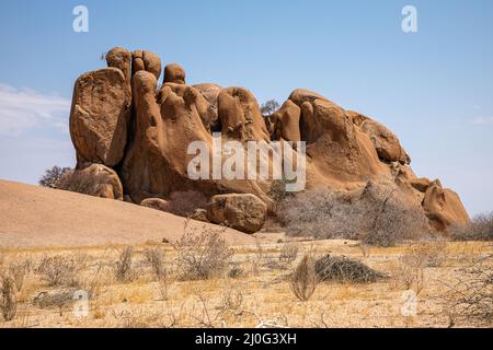 Gruppe kahler Granitgipfel, Spitzkopp, Namibia Stockfoto