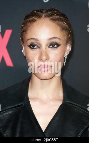 Adwoa Aboah nimmt an der Weltpremiere „Top Boy 2“ im Hackney Picturehaus am 11. März 2022 in London, England, Teil. Stockfoto