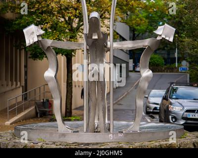 Thorshavn, Färöer-Inseln - Sep, 2020: Denkmal für die vier Figuren im Zentrum von Torshavn, Streymoy-Insel, Färöer-Inseln, Königreich Dänemark, Nort Stockfoto