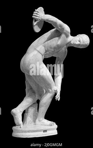 Diskuswerfer discobolus ein Teil der alten Olympischen Spiele. Eine römische Kopie des verlorenen griechischen Bronze-Originals. Isoliert auf Schwarz Stockfoto
