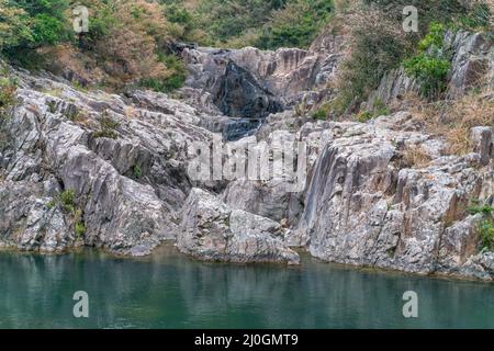 Der Blick auf die Wanderstraße zwischen Sai Kung East Country Park in Hong Kong Stockfoto