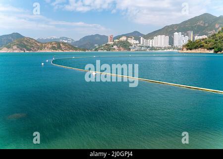 Der Blick auf den weißen Sandstrand auf Hong Kong Island in Hong Kong Stockfoto