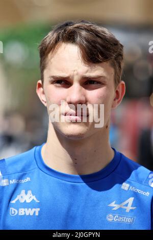 Oscar Piastri (AUS) Alpine F1 Team Reserve Driver. Großer Preis von Bahrain, Samstag, 19.. März 2022. Sakhir, Bahrain. Stockfoto