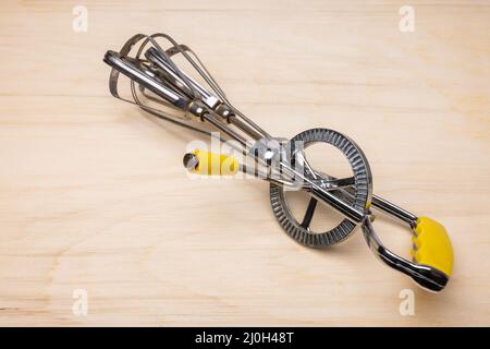 Eierbesen Mit Alten Handkurbel Stockfoto