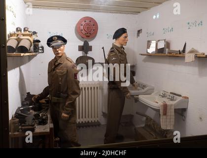 Batz sur Mer, Frankreich - 2. März 2022: Das Grand Blockhaus ist ein ehemaliger Bunker an der Atlantikmauer, der in ein Museum umgewandelt wurde, das einen deutschen Kommandoposten nachbildet Stockfoto