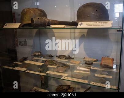 Batz sur Mer, Frankreich - 2. März 2022: Das Grand Blockhaus ist ein ehemaliger Bunker an der Atlantikmauer, der in ein Museum umgewandelt wurde, das einen deutschen Kommandoposten nachbildet Stockfoto