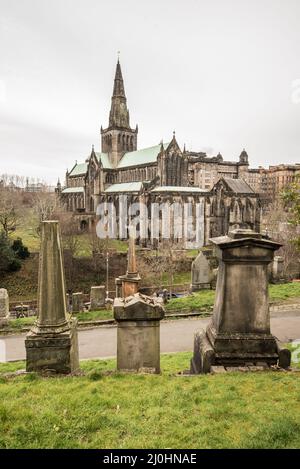 Glasgow Cathedral ein mittelalterliches gotisches Gebäude in Castle St Glasgow in der Nähe der Nekropolis und des Infirmary. Stockfoto