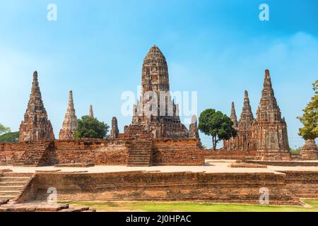 Ruinen des buddhistischen Tempels Wat Chai Watthanaram in Ayutthaya, Thailand Stockfoto