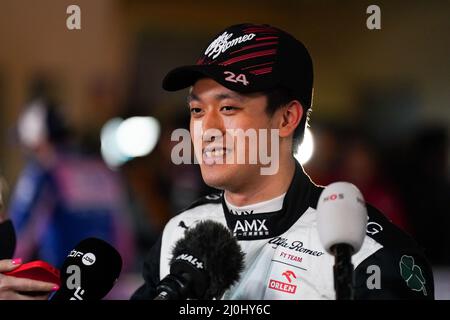 Bahrain International Circuit, Sakhir, Bahrain am 19. März 2022 Guanyu Zhou 24 (CHI), Alfa Romeo C42 während der FORMEL 1 GULF AIR BAHRAIN GRAND PRIX 2022, Eleanor Hoad Stockfoto