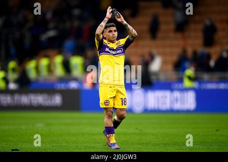 Mailand, Italien. 19. März 2022. Lucas Torreira von ACF Fiorentina zeigt sich am Ende des Fußballspiels der Serie A zwischen dem FC Internazionale und dem ACF Fiorentina. Kredit: Nicolò Campo/Alamy Live Nachrichten Stockfoto