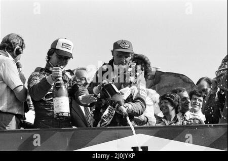 Niki Lauda, der einen Marlboro-McLaren fährt, gewinnt den Grand Prix von Großbritannien in Brands Hatch. Lauda, Weltmeister in den Jahren 1975 und 1977, konnte sich hinter Pironi und Watson auf den dritten Platz in der Fahrerwertung einarbeiten. Didier Pironi wurde Zweiter bei Brands und Patrick Tambay Dritter. 18.. Juli 1982. Stockfoto