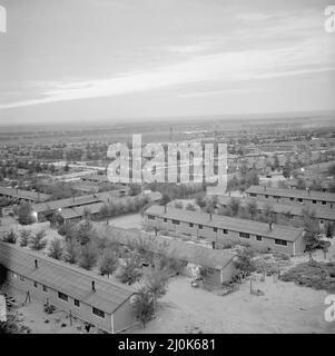 Luftaufnahme des Granada Relocation Center, einem Internierungslager für Amerikaner japanischer Abstammung während des Zweiten Weltkriegs, 15. Oktober 1945 in Amache, Colorado. Am 18. März 2022 wurde der Ort von Camp Amache von Präsident Joe Biden zur nationalen historischen Stätte erklärt. Stockfoto