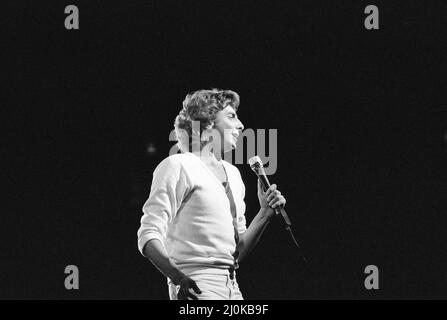 Barry Manilow bei einem Konzert im Hartford Civic Center, Hartford, Connecticut, Amerika. Dezember 1981. Stockfoto