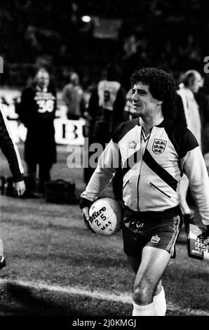 Kevin Keegan, England gegen Ungarn, Endstand 1-0 gegen England. Fußball-Weltmeisterschaft der Gruppe 4. Wembley Stadium, 18.. November 1981. Stockfoto