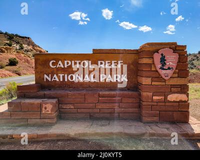 Schild Am Eingang Zum Capitol Reef National Park Stockfoto