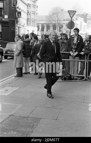 Szenen vor dem Old Bailey während des Prozesses gegen Peter Sutcliffe, den Yorkshire Ripper. London, 5.. Mai 1981. Stockfoto