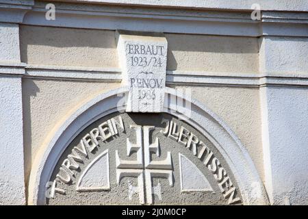 Die Jahnhalle ist eine Sehenswürdigkeit der Stadt Illertissen Stockfoto