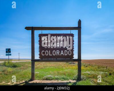 Willkommen im bunten Colorado Zeichen Stockfoto