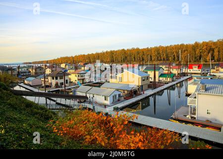 Hausboote entlang der Uferpromenade in Portland, Oregon-USA Stockfoto