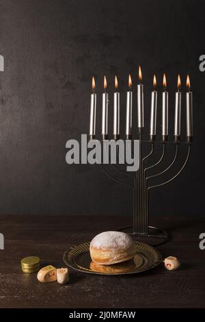 Tabelle der Hanukkah-Symbole Stockfoto