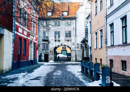 Schwedisches Tor in der Altstadt von Riga. Mittelalterliche Gotische Architektur. Riga, die Hauptstadt Lettlands. Baltische Staaten. Europa. Stockfoto