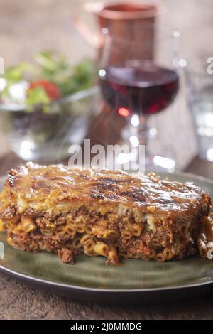 Griechischer Pastizio Nudelgericht mit Käse Stockfoto