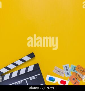 Klappbrett mit Kinokarten 3D Gläser Stockfoto