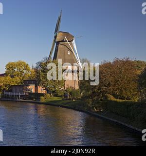 Dreigeschossige holländische Galerie im Knockster tief, Hinte, Ostfriesland, Niedersachsen, Deutschland, Europa Stockfoto