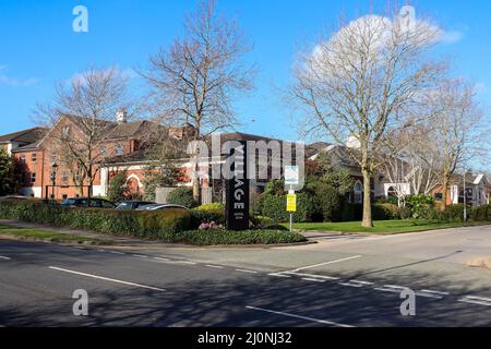 Blick auf das Village Hotel, Ewloe (St David's, Chester), Nordwales Stockfoto