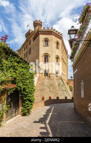 Schloss Barolo, UNESCO-Weltkulturerbe - Italien Stockfoto