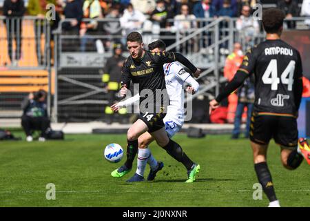 Pier Luigi Penzo Stadium, Venedig, Italien, 20. März 2022, Venezia's Thomas Henry in Aktion während Venezia FC vs UC Sampdoria - italienische Fußball Serie A Spiel Stockfoto