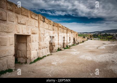 Jerash A una distancia de 48 kilómetros al norte de la Capital Jordania, Amman se encuentra Una ciudad conocida por la ciudad Grecorromana Stockfoto