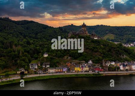 Panorama von Cochem mit der Reichsburg Cochem Stockfoto