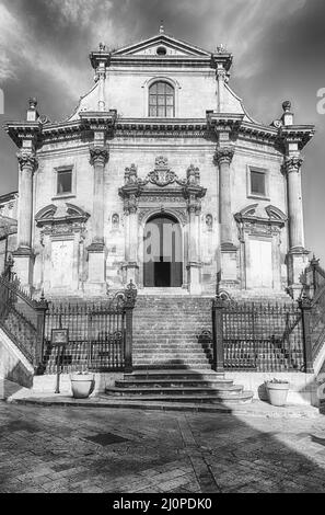 Fassade der Kirche von Anime Sante del Purgatorio, im Stadtteil Ibla von Ragusa, Sizilien, Italien Stockfoto