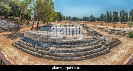 Ruinen des Altars von Ierone II, im Archäologischen Park von Syrakus, Sizilien, Italien Stockfoto