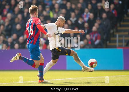 LONDON, GROSSBRITANNIEN. MÄR 20. Richarlison von Everton kontrolliert den Ball während des FA Cup-Spiels zwischen Crystal Palace und Everton FC im Selhurst Park, London am Sonntag, 20.. März 2022. (Kredit: Federico Maranesi | MI Nachrichten) Kredit: MI Nachrichten & Sport /Alamy Live Nachrichten Stockfoto