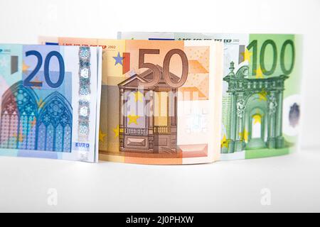 Euro-Banknoten im Wert von 20, 50 und 100 aus der Nähe Stockfoto