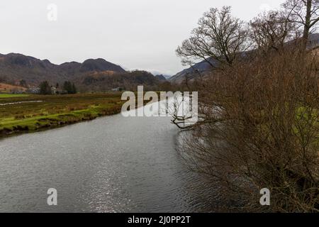 Umgebung nach der chinesischen Brücke, Fluss Derwent, Keswick, Cumbria, Lake District Stockfoto