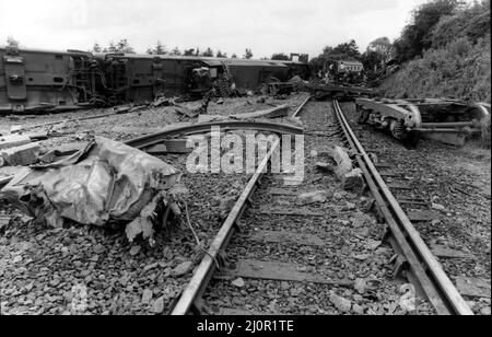 Der Absturz des Schlafzuges von Aberdeen nach London, der auf der Notorius Morpeth-Kurve, nur eine halbe Meile vom Bahnhof entfernt, von der Strecke abstürzte. Der Absturz ereignete sich um 10 Minuten nach Mitternacht am 24.. Juni 1984, als der Zug die Schienen verließ Stockfoto