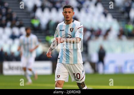 TURIN, ITALIEN. 20. MÄRZ 2022. Pasquale Mazzocchi von US Salernitana 1919 während des Spiels zwischen Juventus FC und US Salernitana 1919 am 20. März 2022 im Allianz Stadium in Turin, Italien. Kredit: Massimiliano Ferraro/Medialys Images/Alamy Live Nachrichten Stockfoto