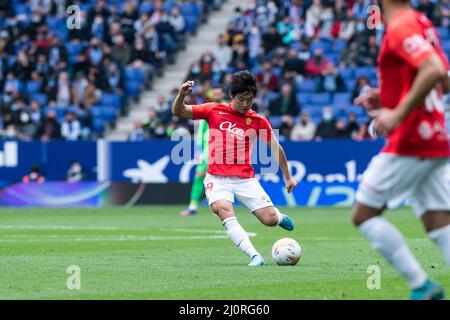 20.. März 2022 ; RCDE Stadium, Barcelona, Spanien: La Liga Football, Espanyol gegen Mallorca; 19 Kang-in Lee von Mallorca Stockfoto