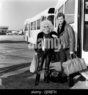 Barbara Windsor und Freund Stephen Hollings. 14.. Oktober 1984. Stockfoto